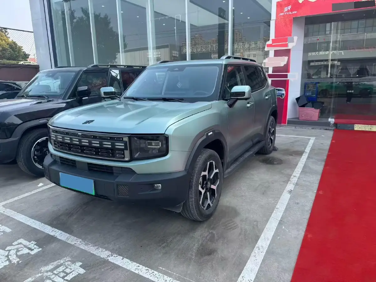 2025 MAXUS XinTu V70 2.0T 150HP L4 9AT