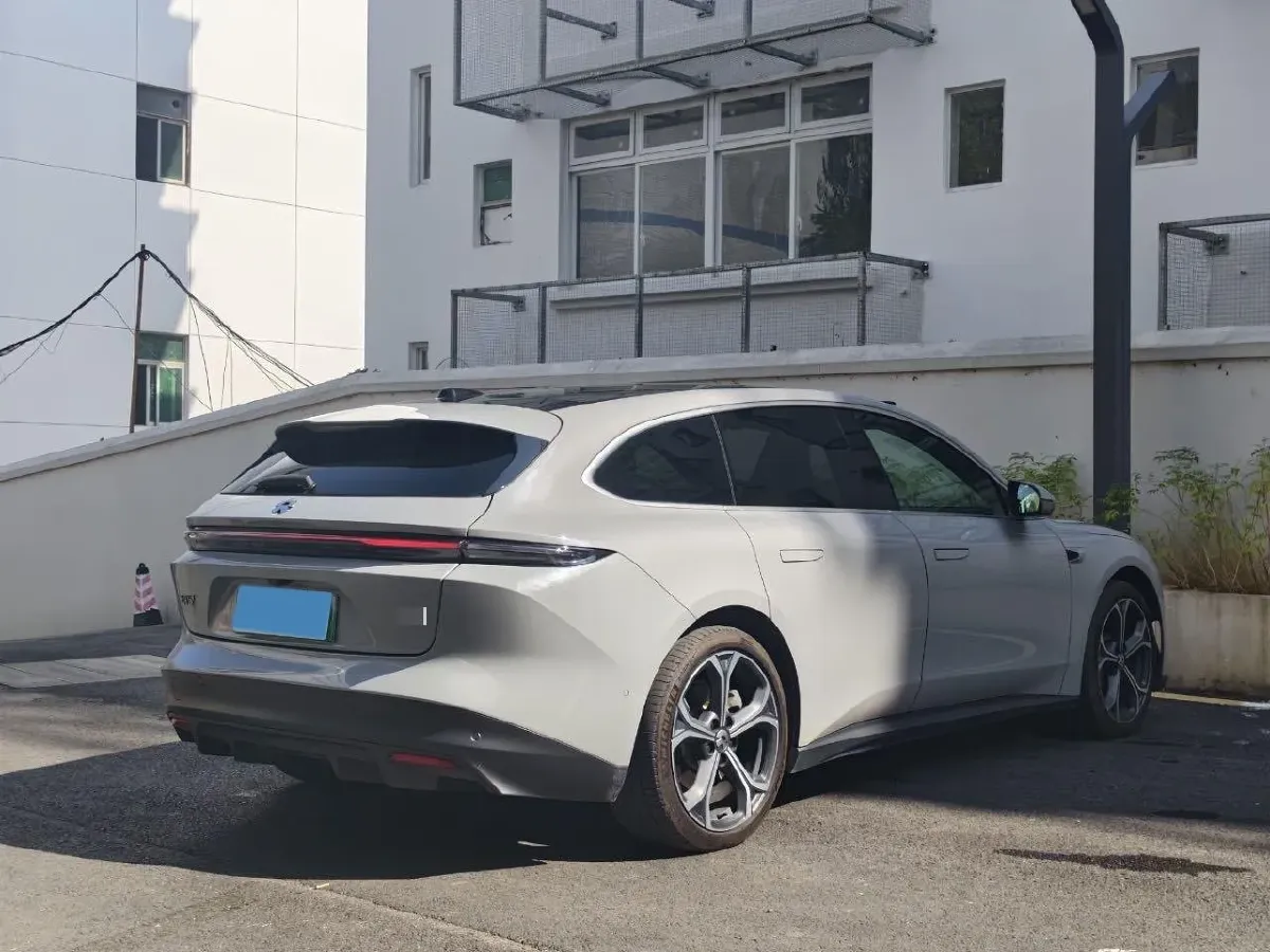 2024 NIO ET5T BEV 75KWH,autocango,china used car exporter,china ev exporter,chinese used car exporter,chinese used ev exporter