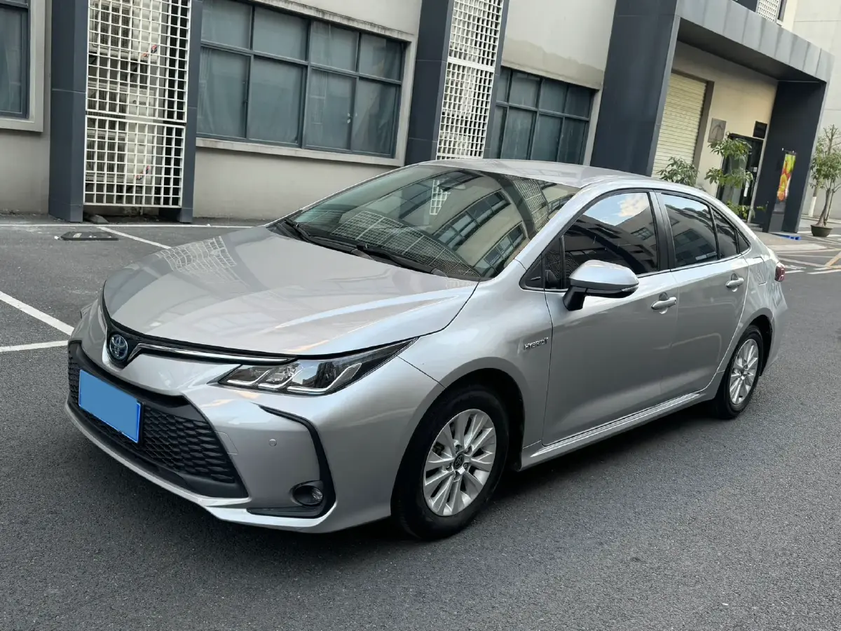 2023 Toyota Corolla 1.8L 98HP L4 E-CVT Hybrid
