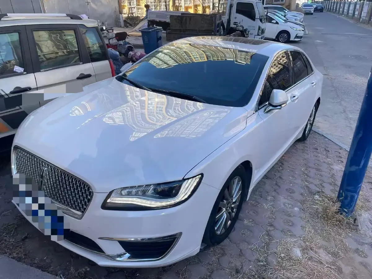 2019 Lincoln MKZ 2.0T 203HP L4 6AT