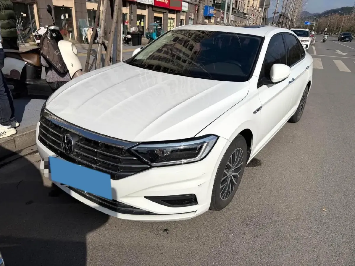 2020 Volkswagen Sagitar 1.4T 150HP L4 7DCT