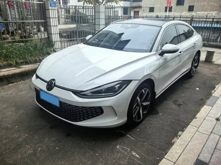 2025 Volkswagen Lamando 1.4T 150HP L4 7DCT