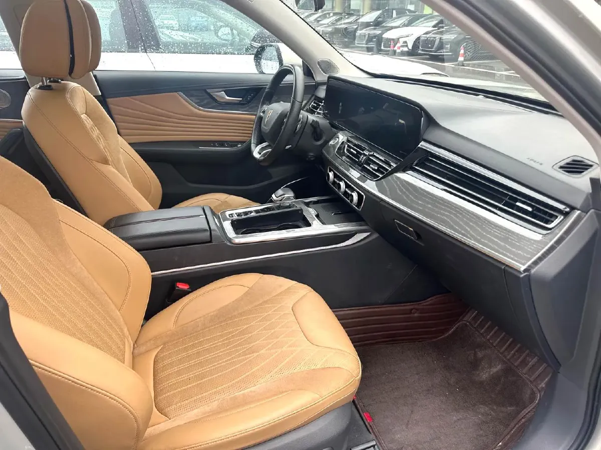 2023 HongQi HS5 2.0T 252HP L4 8AT,autocango,china used car exporter,china ev exporter,chinese used car exporter,chinese used ev exporter