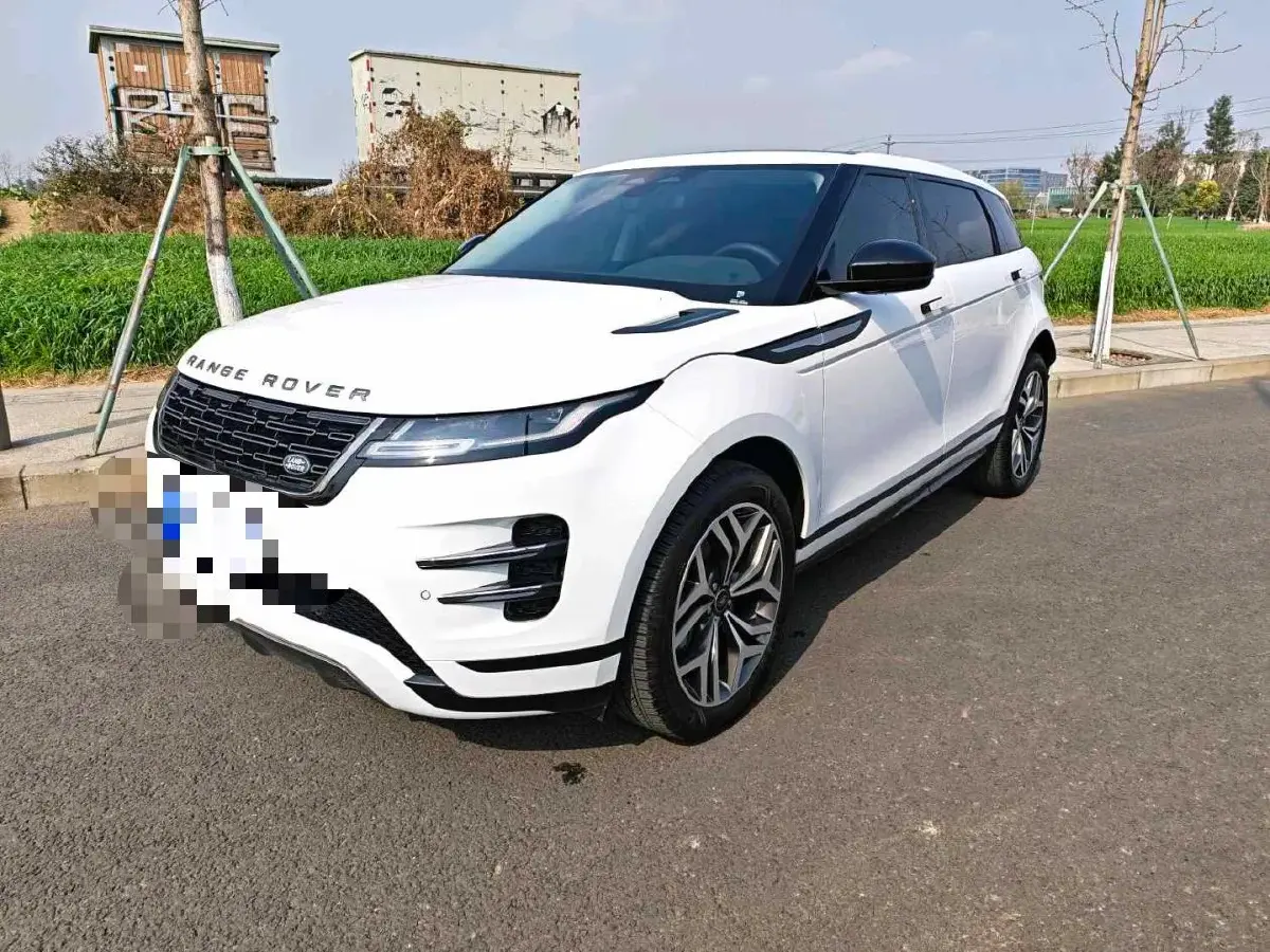 2024 Land Rover Range Rover Evoque 2.0T 249HP L4 9AT