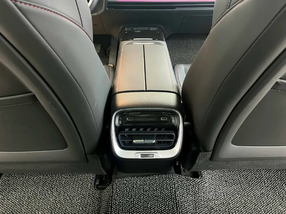 2022 Volkswagen Tiguan X 2.0T 220HP L4 7DCT,autocango,china used car exporter,china ev exporter,chinese used car exporter,chinese used ev exporter