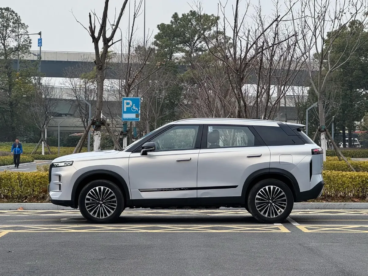 2024 Chery Exploration 06 C-DM 1.5T 156HP L4 DHT PHEV 18.3KWH,autocango,china used car exporter,china ev exporter,chinese used car exporter,chinese used ev exporter