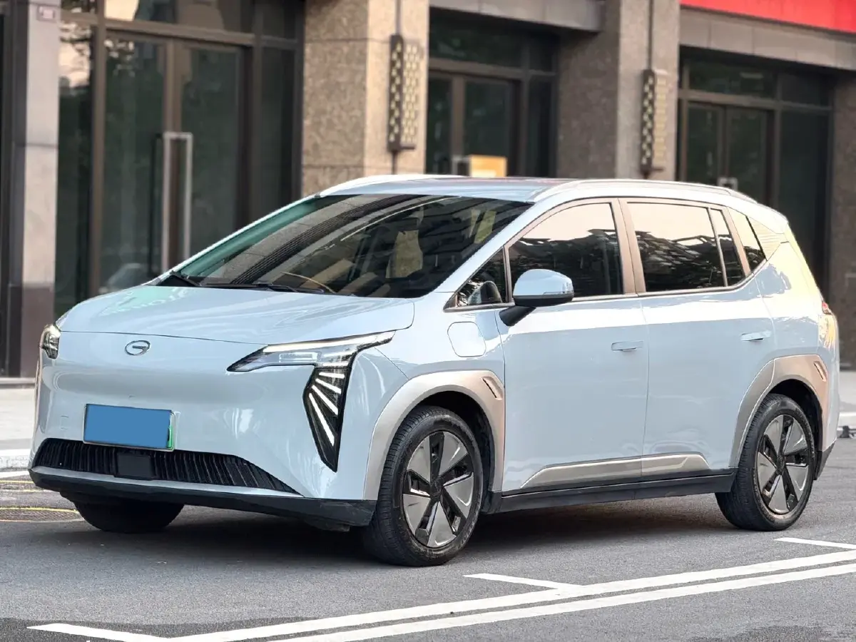 2023 Aion Y BEV 61.7KWH