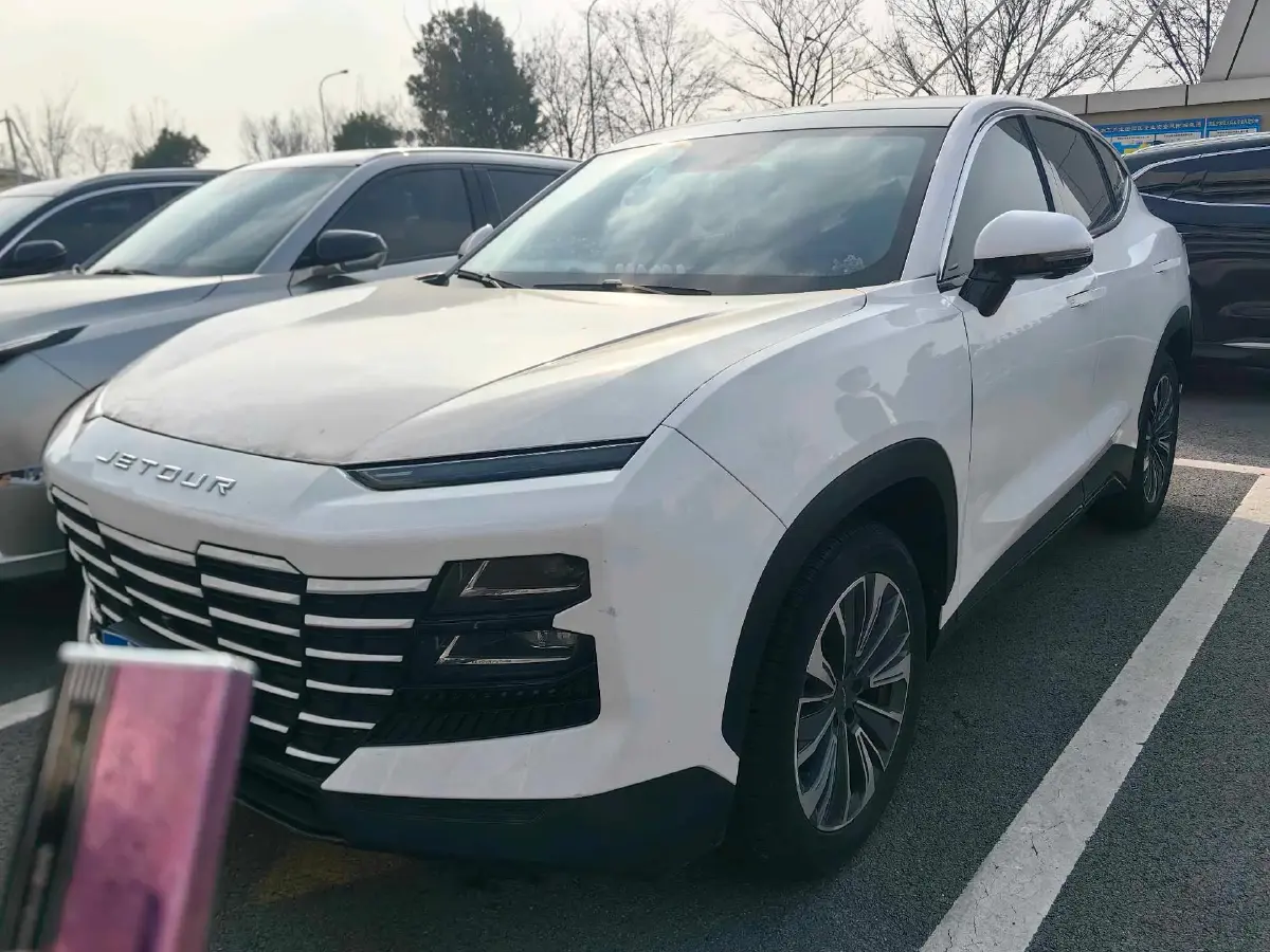 2022 Jetour DASHING 1.6T 197HP L4 7DCT