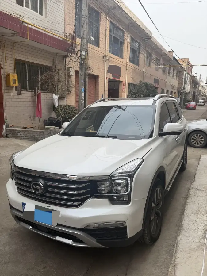 2017 GAC Trumpchi GS8 2.0T 201HP L4 6AT