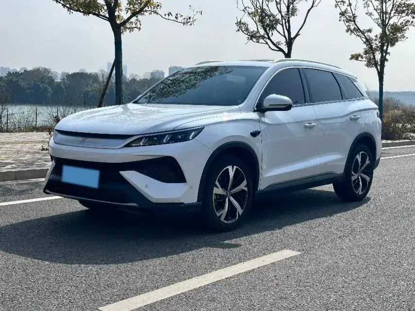 2025 BYD Song Pro 1.5L 101HP L4 E-CVT PHEV 18.3KWH