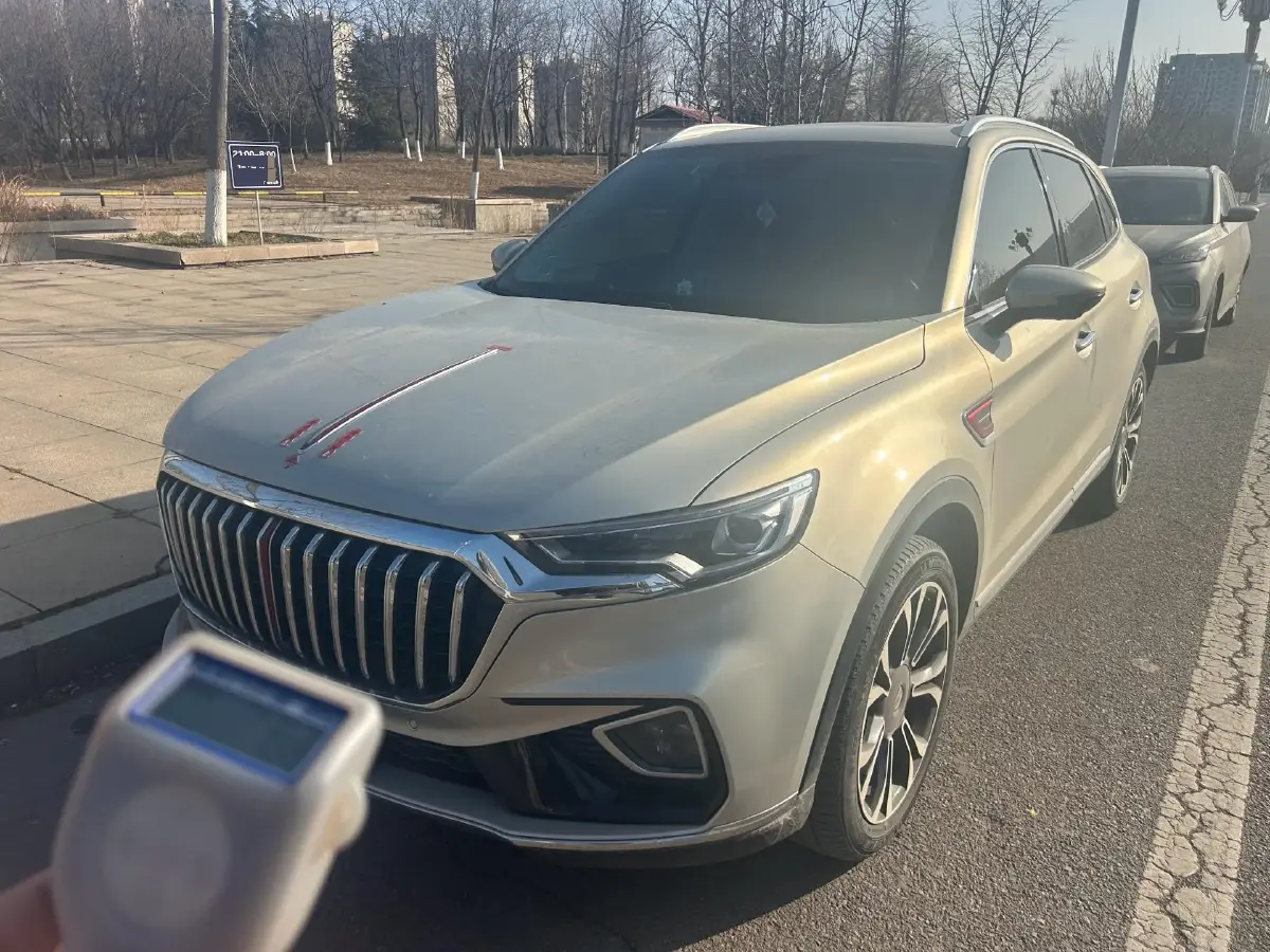 2022 HongQi HS5 2.0T 224HP L4 6AT