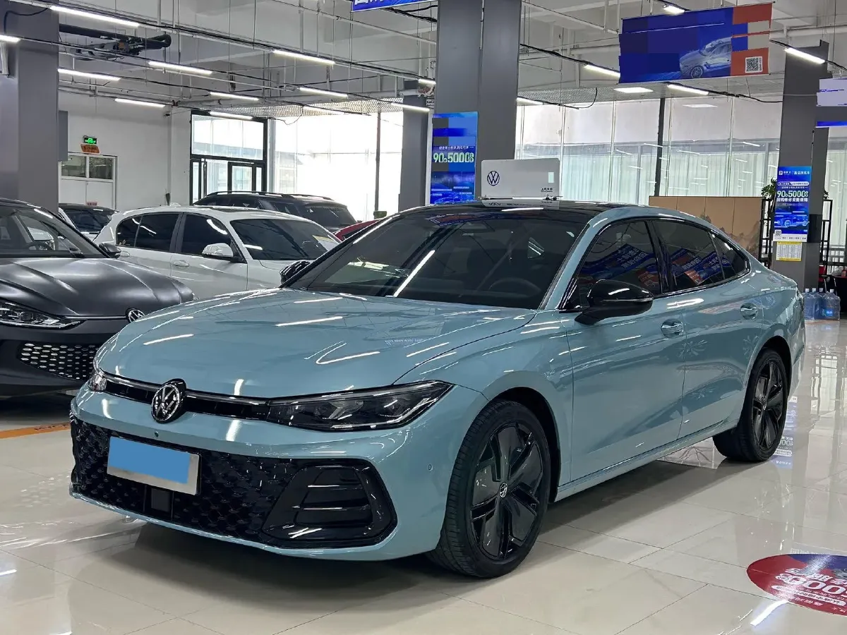 2025 Volkswagen Passat 2.0T 220HP L4 7DCT,autocango,china used car exporter,china ev exporter,chinese used car exporter,chinese used ev exporter