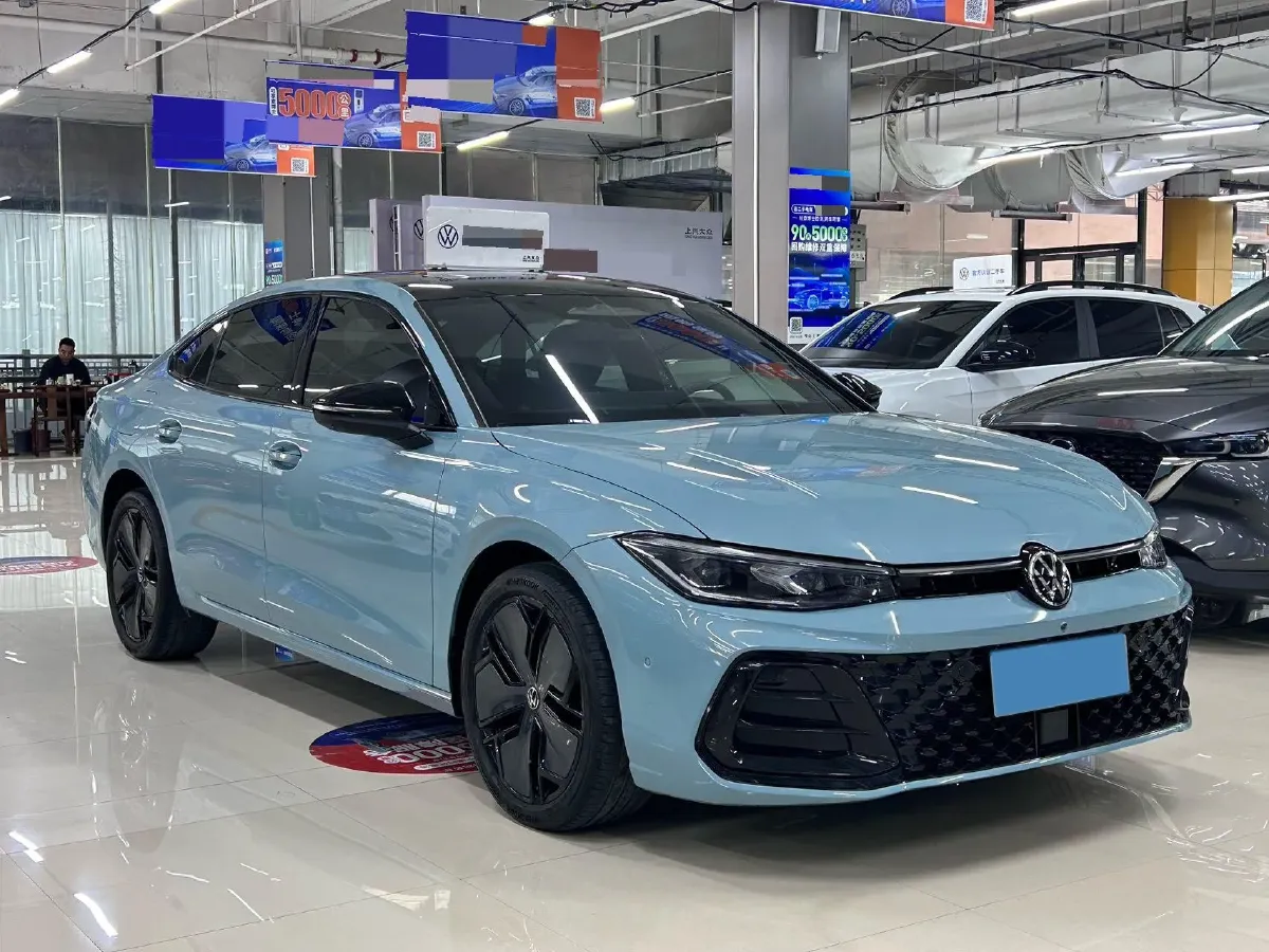 2025 Volkswagen Passat 2.0T 220HP L4 7DCT,autocango,china used car exporter,china ev exporter,chinese used car exporter,chinese used ev exporter