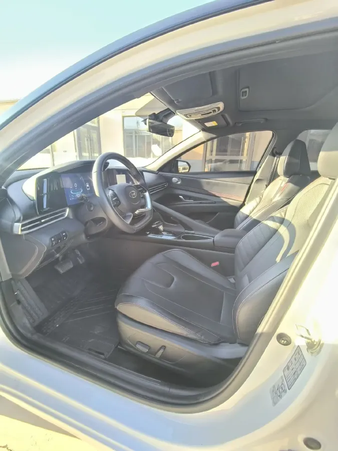 2022 Hyundai Elantra 1.5L 115HP L4 CVT,autocango,china used car exporter,china ev exporter,chinese used car exporter,chinese used ev exporter