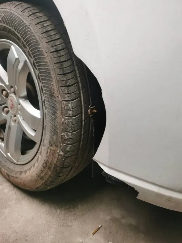 2020 BaoJun RC-5 1.5L 99HP L4 6MT,autocango,china used car exporter,china ev exporter,chinese used car exporter,chinese used ev exporter