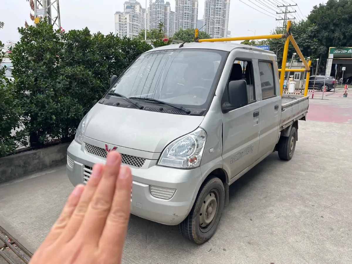 2022 WuLing RongGuang Mini Truck EV BEV 41.5KWH,autocango,china used car exporter,china ev exporter,chinese used car exporter,chinese used ev exporter