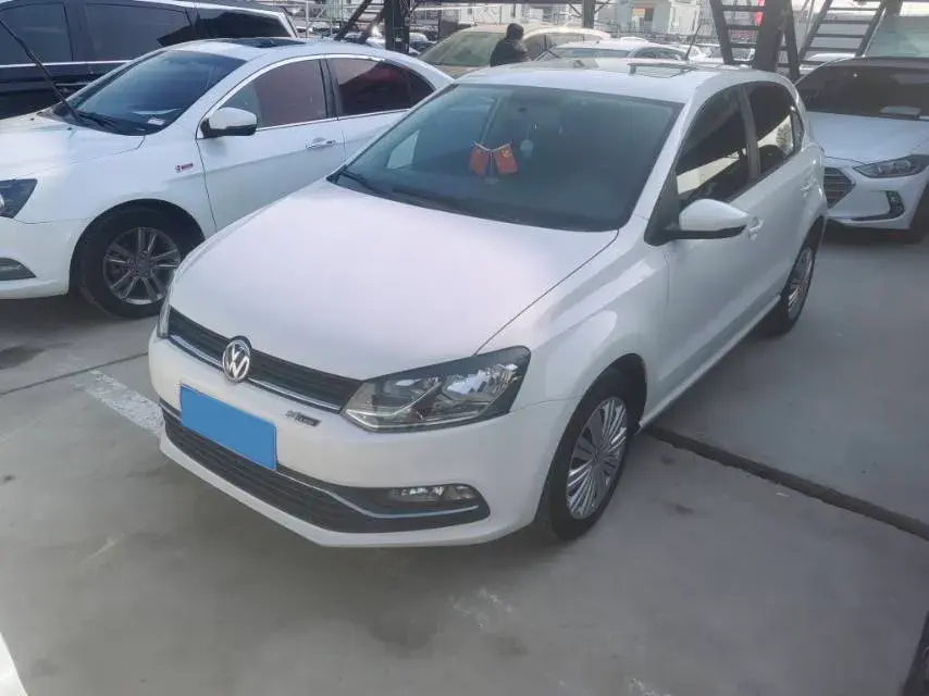 2016 Volkswagen Polo 1.6L 110HP L4 6AT