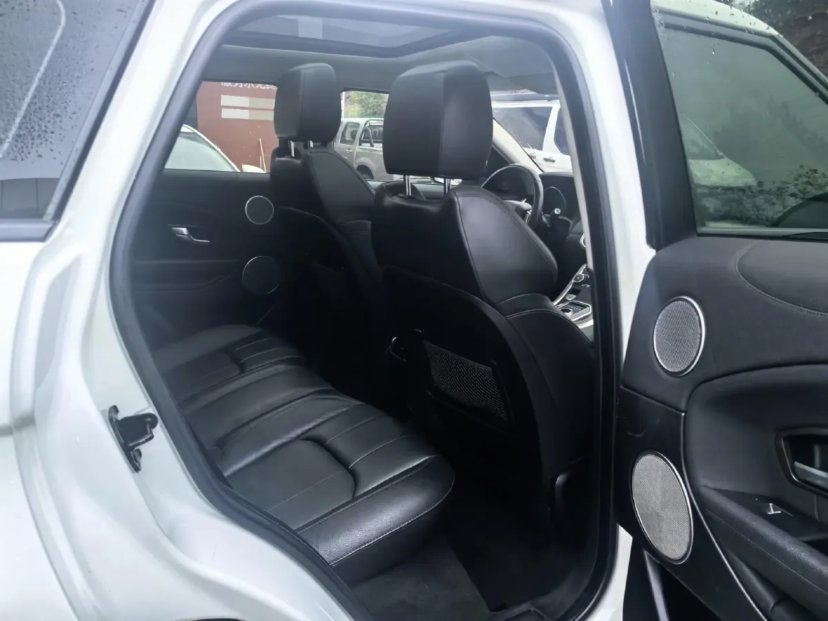 2018 Land Rover Range Rover Evoque 2.0T 241HP L4 9AT,autocango,china used car exporter,china ev exporter,chinese used car exporter,chinese used ev exporter