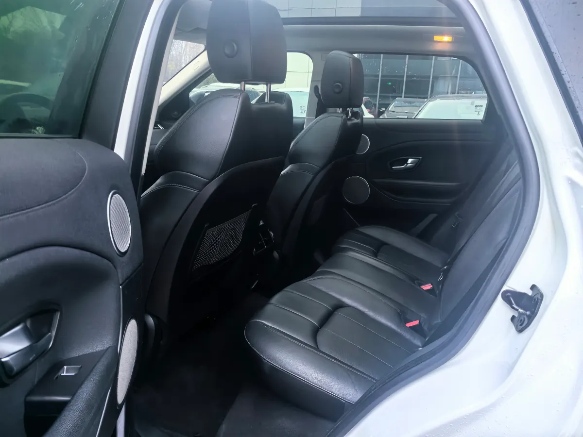 2018 Land Rover Range Rover Evoque 2.0T 241HP L4 9AT,autocango,china used car exporter,china ev exporter,chinese used car exporter,chinese used ev exporter