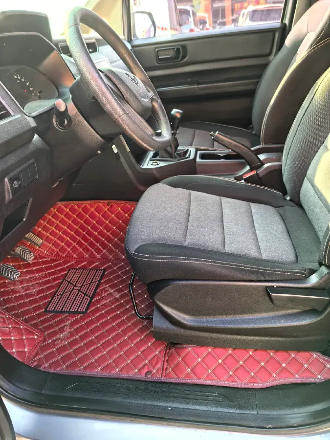 2019 Venucia M50V 1.5L 112HP L4 5MT,autocango,china used car exporter,china ev exporter,chinese used car exporter,chinese used ev exporter