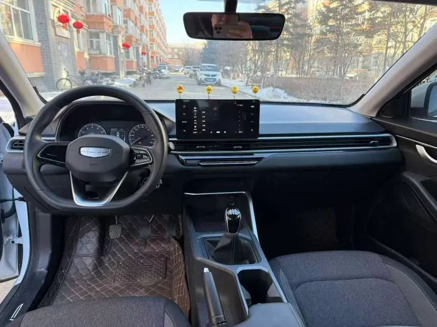 2025 Geely Emgrand 1.5L 127HP L4 5MT,autocango,china used car exporter,china ev exporter,chinese used car exporter,chinese used ev exporter