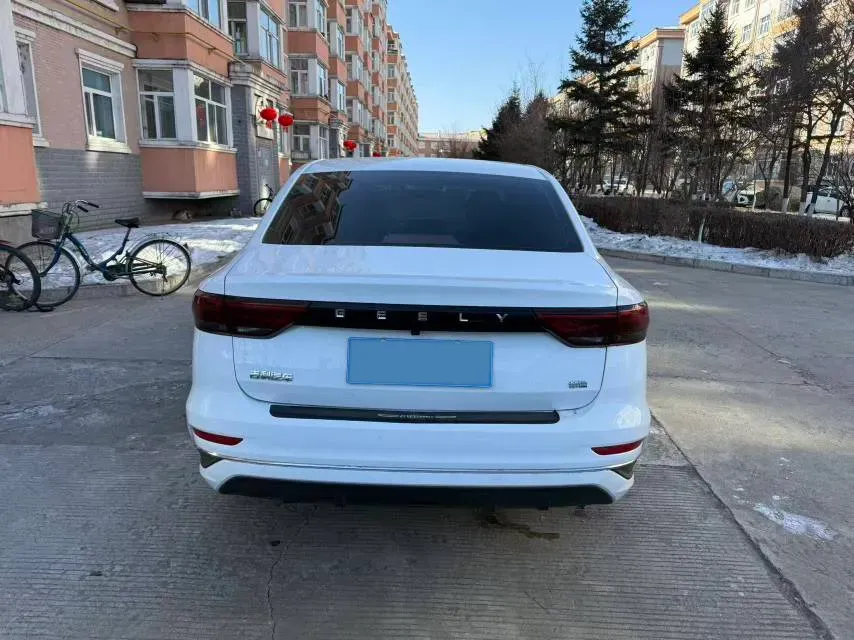 2025 Geely Emgrand 1.5L 127HP L4 5MT,autocango,china used car exporter,china ev exporter,chinese used car exporter,chinese used ev exporter