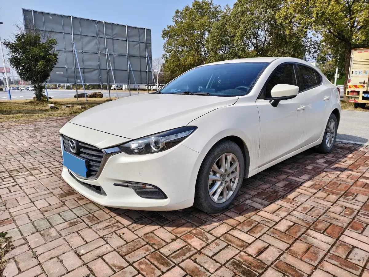 2019 Mazda 3 Axela 1.5L 117HP L4 6AT