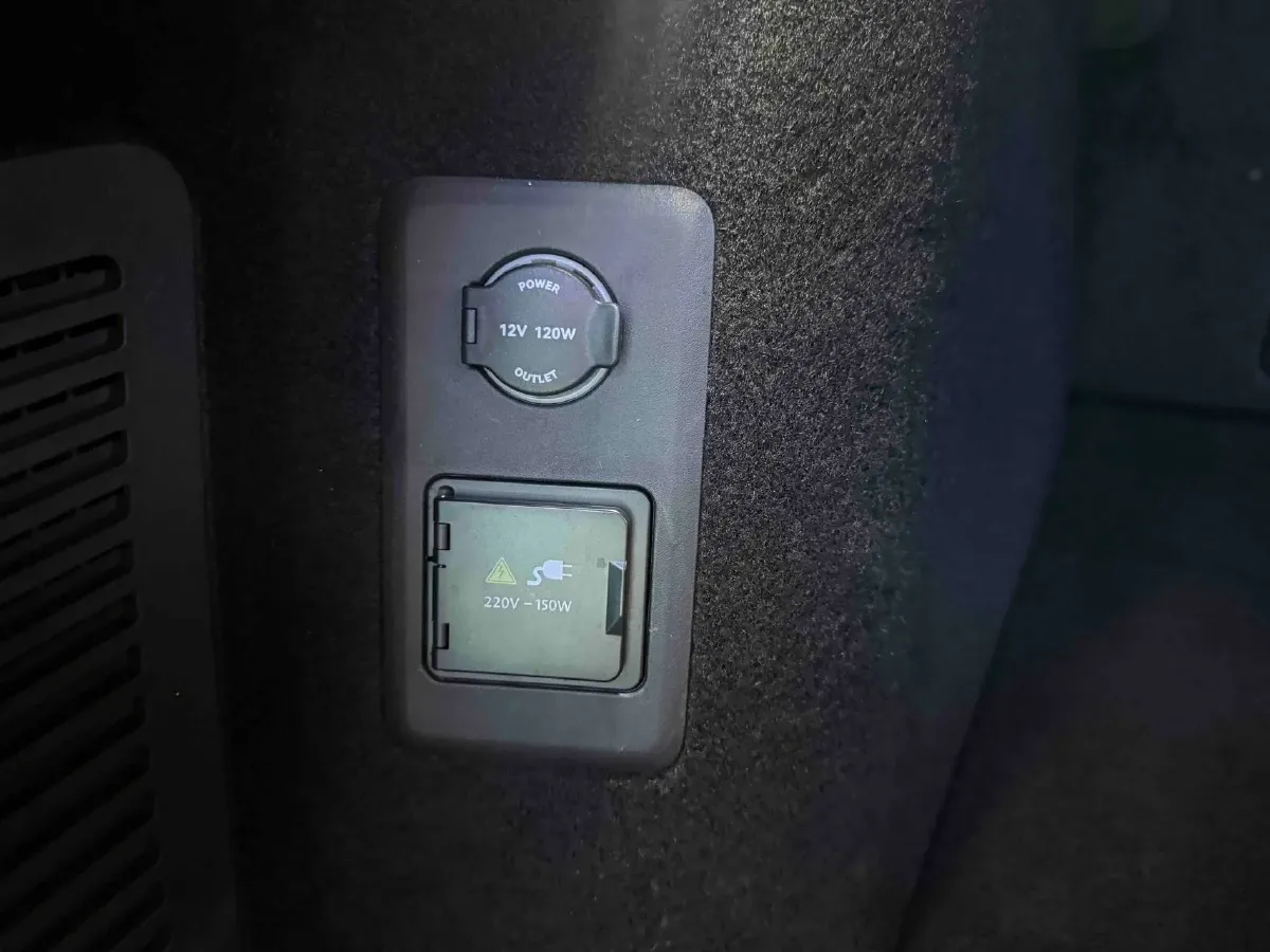 2022 JMC YuHu 7 2.0T 141HP L4 8AT,autocango,china used car exporter,china ev exporter,chinese used car exporter,chinese used ev exporter