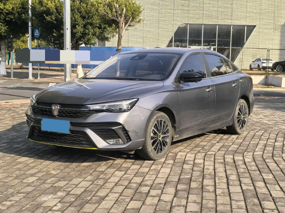 2021 Roewe i5 1.5L 120HP L4 CVT