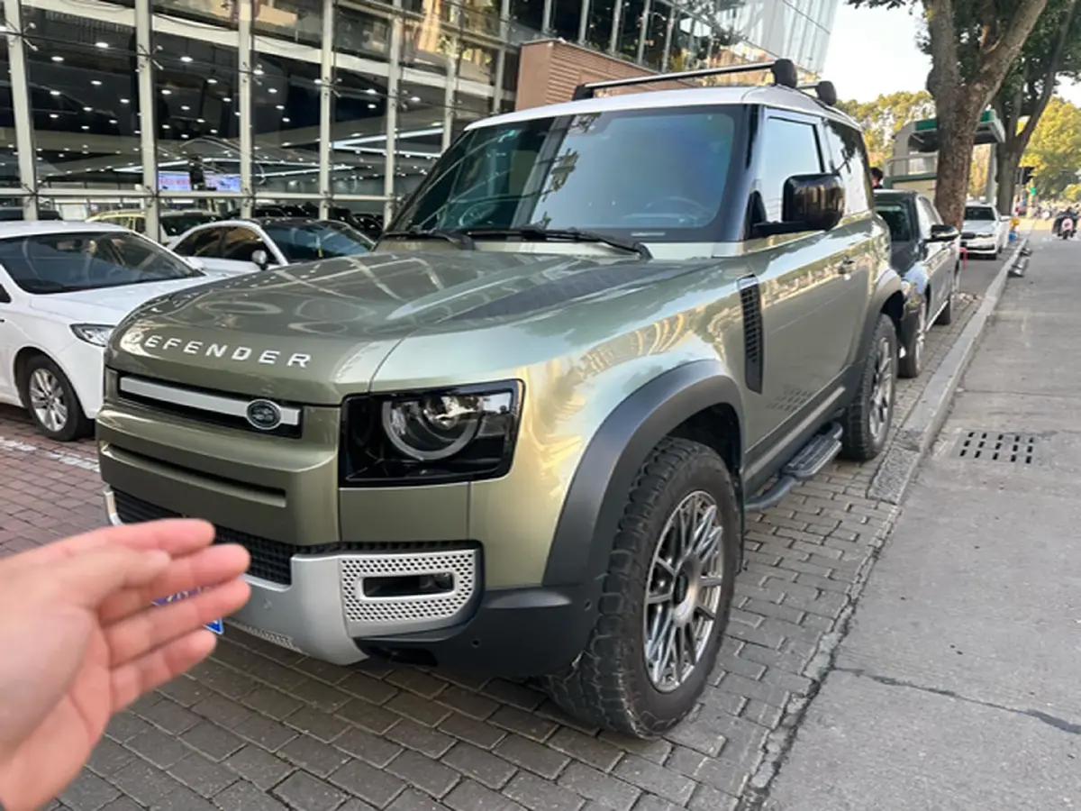 2021 Land Rover Defender 3.0T 400HP L6 8AT