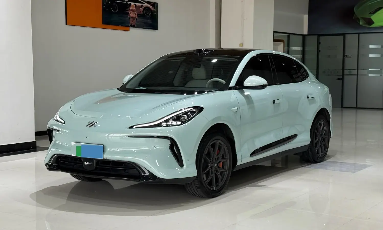 2023 IM LS6 BEV 71KWH