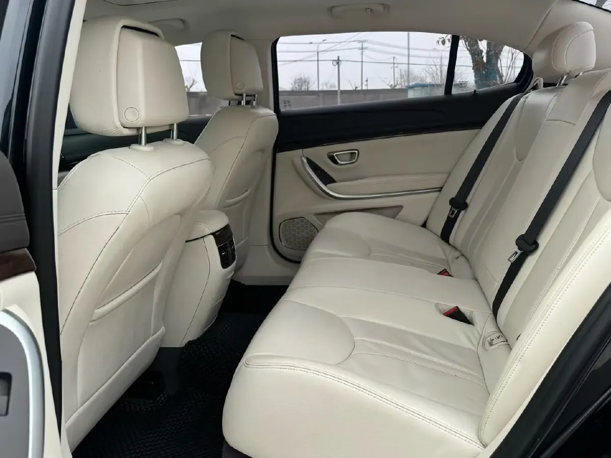 2017 Roewe e950 1.4T 152HP L4 2AT PHEV 12KWH,autocango,china used car exporter,china ev exporter,chinese used car exporter,chinese used ev exporter