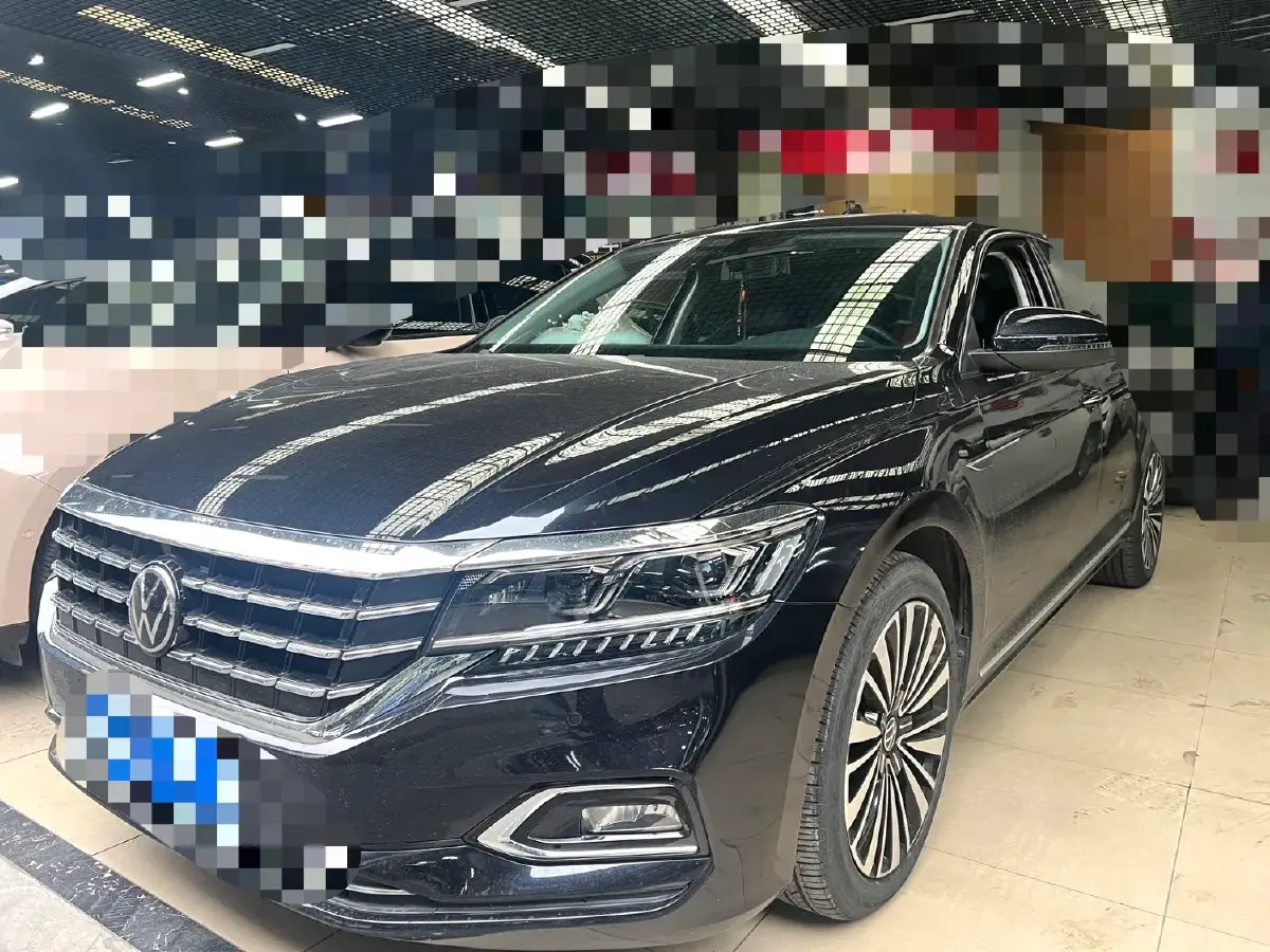 2021 Volkswagen Passat 2.0T 220HP L4 7DCT