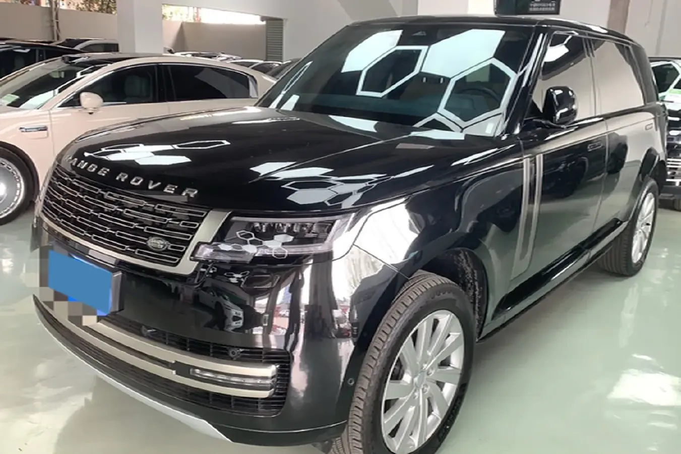 2023 Land Rover Range Rover 3.0T 400HP L6 8AT