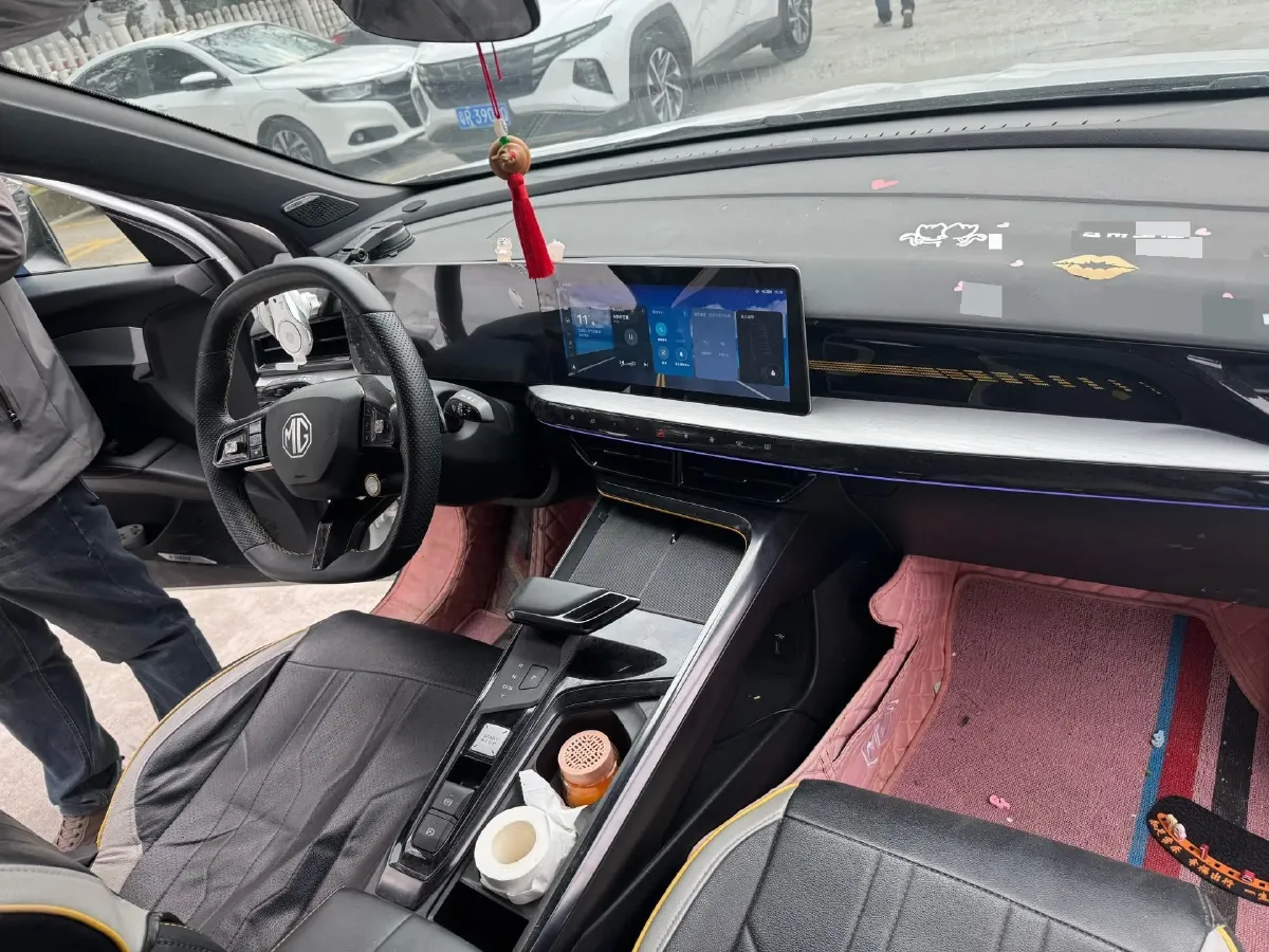 2022 MG 5 Scorpio 1.5T 181HP L4 7DCT,autocango,china used car exporter,china ev exporter,chinese used car exporter,chinese used ev exporter