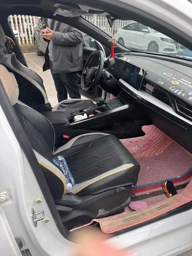 2022 MG 5 Scorpio 1.5T 181HP L4 7DCT,autocango,china used car exporter,china ev exporter,chinese used car exporter,chinese used ev exporter