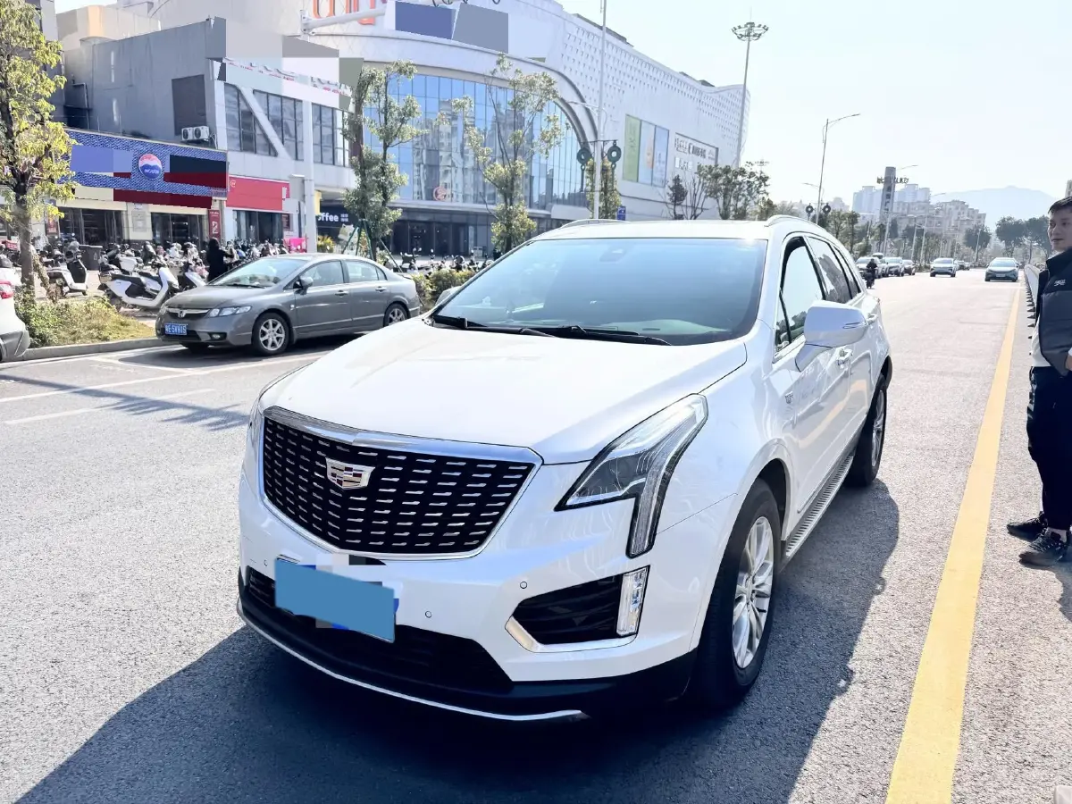 2021 Cadillac XT5 2.0T 237HP L4 9AT