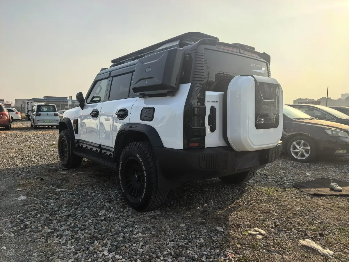 2023 Jetour Traveller 2.0T 254HP L4 7DCT,autocango,china used car exporter,china ev exporter,chinese used car exporter,chinese used ev exporter