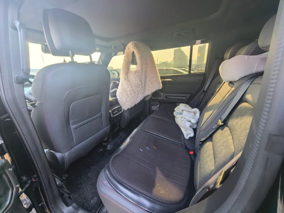 2023 Jetour Traveller 2.0T 254HP L4 7DCT,autocango,china used car exporter,china ev exporter,chinese used car exporter,chinese used ev exporter