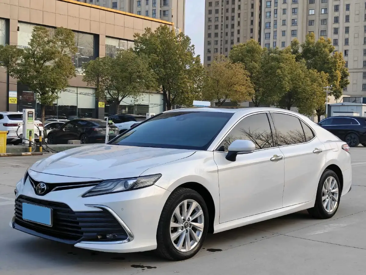 2021 Toyota Camry 2.0L 178HP L4 CVT