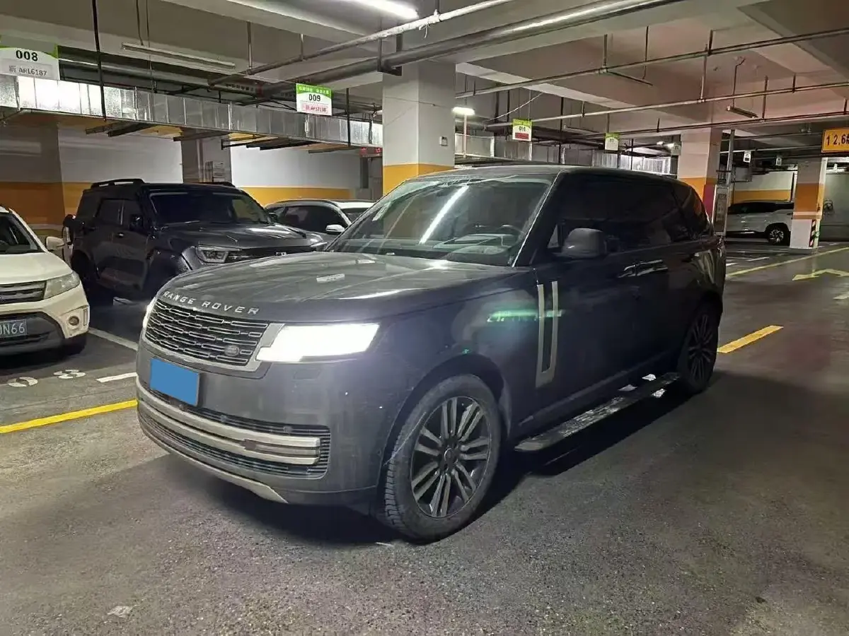2024 Land Rover Range Rover 3.0T 400HP L6 8AT