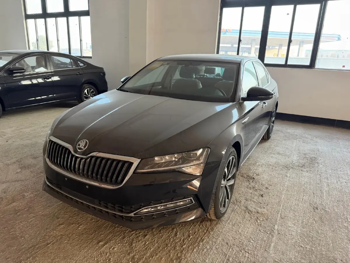 2025 Skoda Superb 1.4T 150HP L4 7DCT