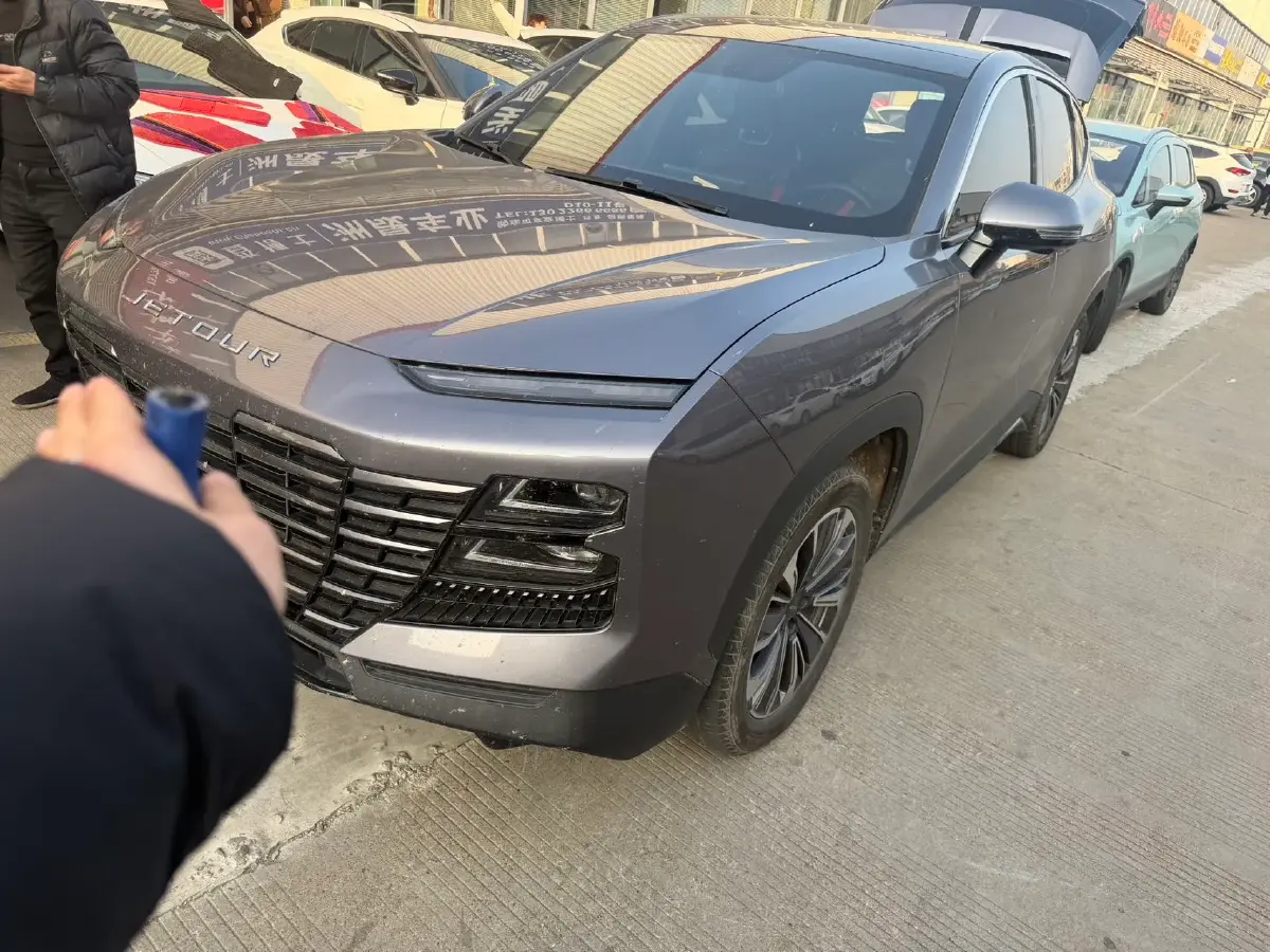 2022 Jetour DASHING 1.6T 197HP L4 7DCT