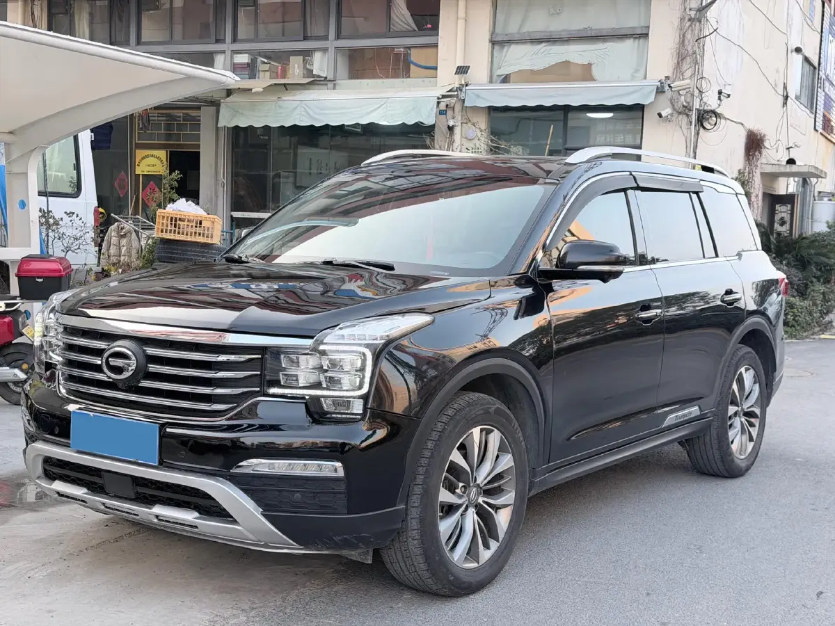 2017 GAC Trumpchi GS8 2.0T 201HP L4 6AT