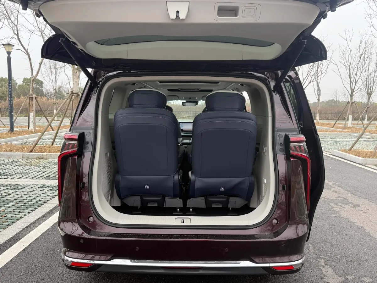 2022 MAXUS G90 2.0T 234HP L4 8AT,autocango,china used car exporter,china ev exporter,chinese used car exporter,chinese used ev exporter