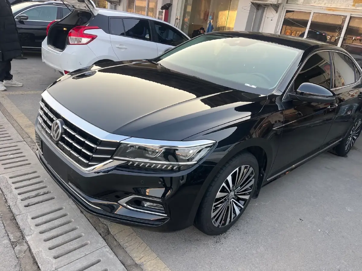 2020 Volkswagen Passat 2.0T 186HP L4 7DCT
