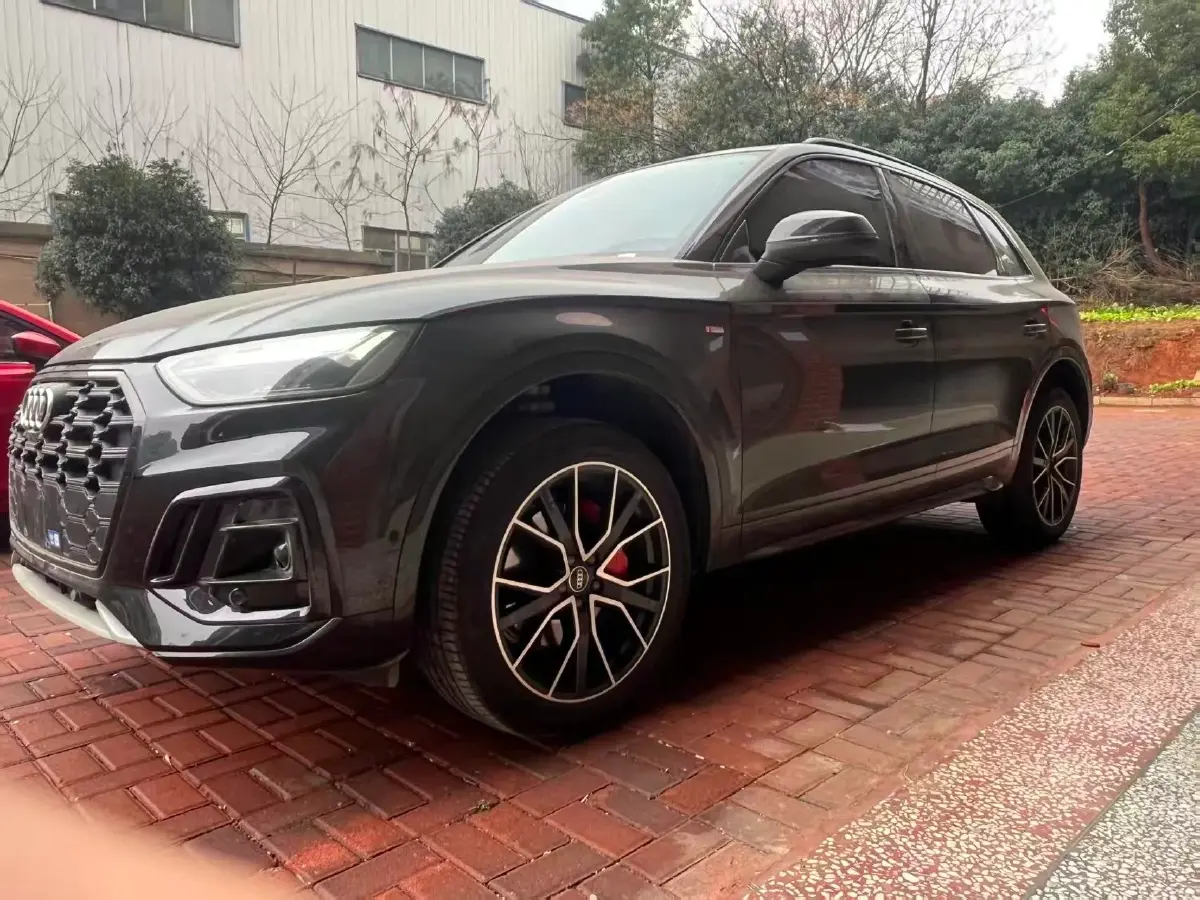 2024 Audi Q5L 2.0T 245HP L4 7DCT