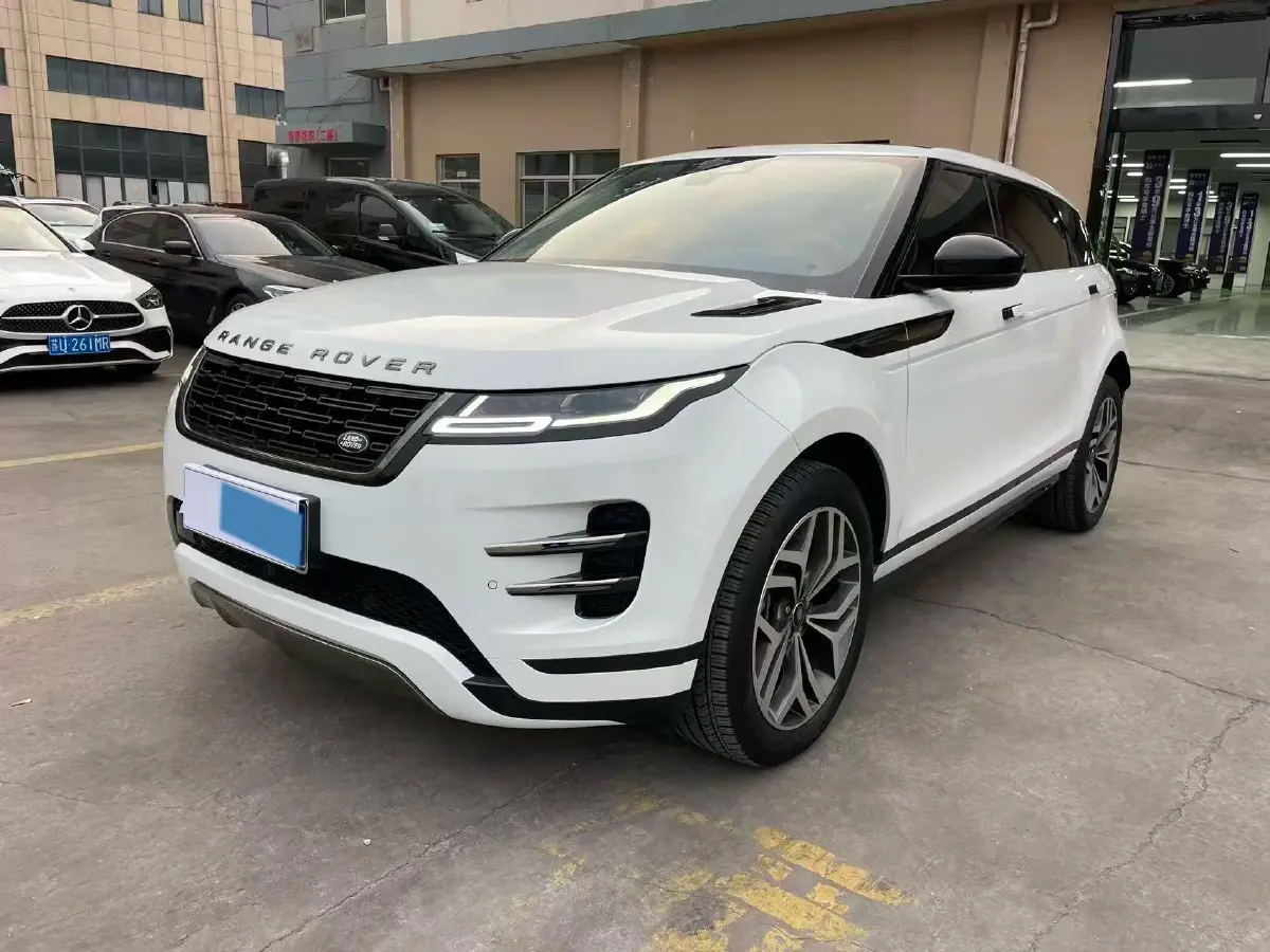2024 Land Rover Range Rover Evoque 2.0T 249HP L4 9AT