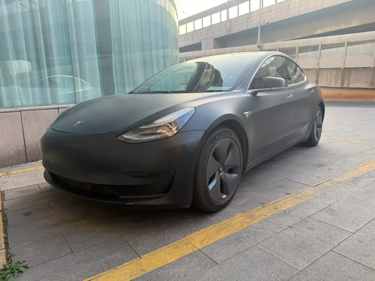 2020 Tesla Model 3 BEV 52KWH