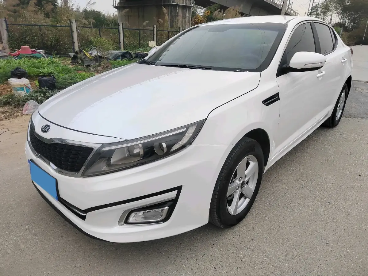 2015 Kia K5 2.0L 162HP L4 6AT